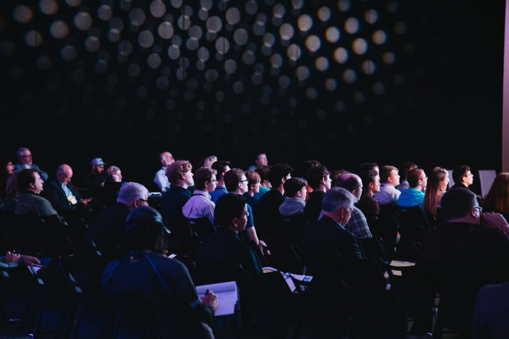 Platzhalterbild: Konferenz-/Eventpublikum